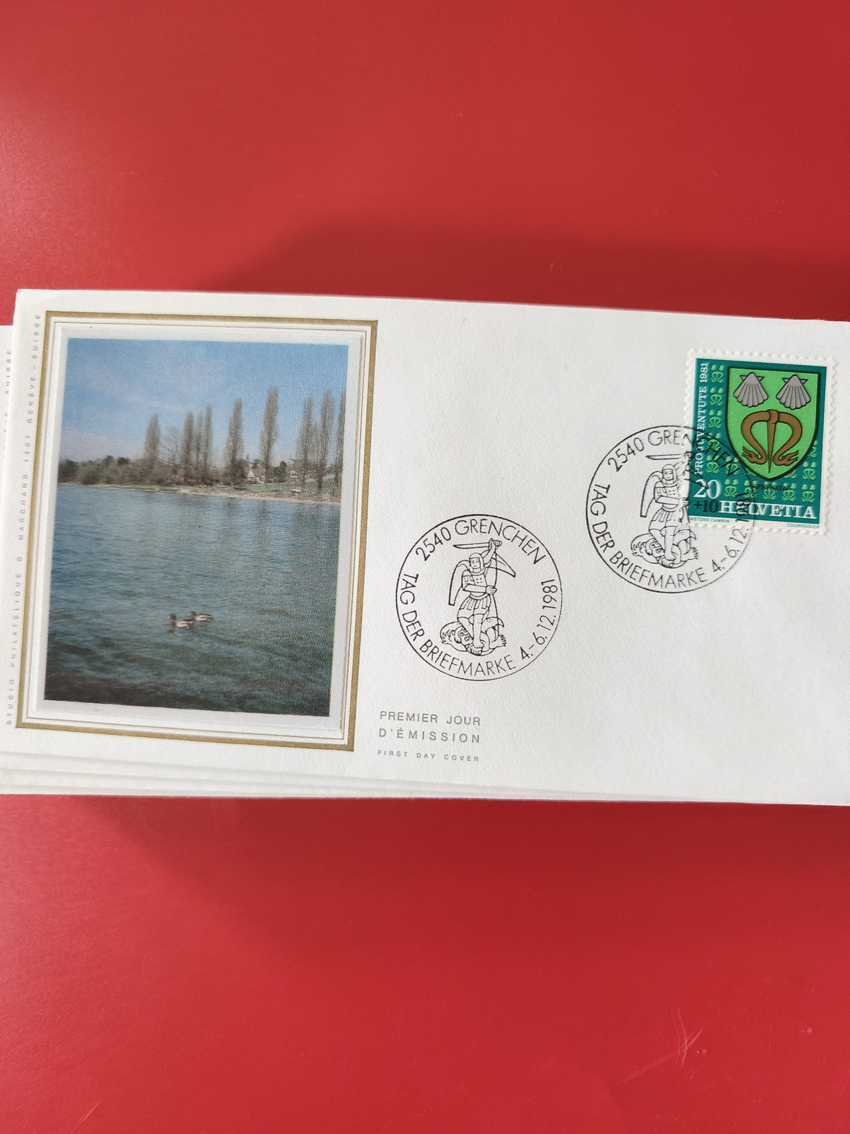 Enveloppe philatélie Premier Jour Suisse 1981 avec timbre et illustration paysag