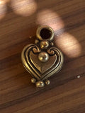 Pendentif vintage cœur métal doré années 50 rétro bijou ancien original