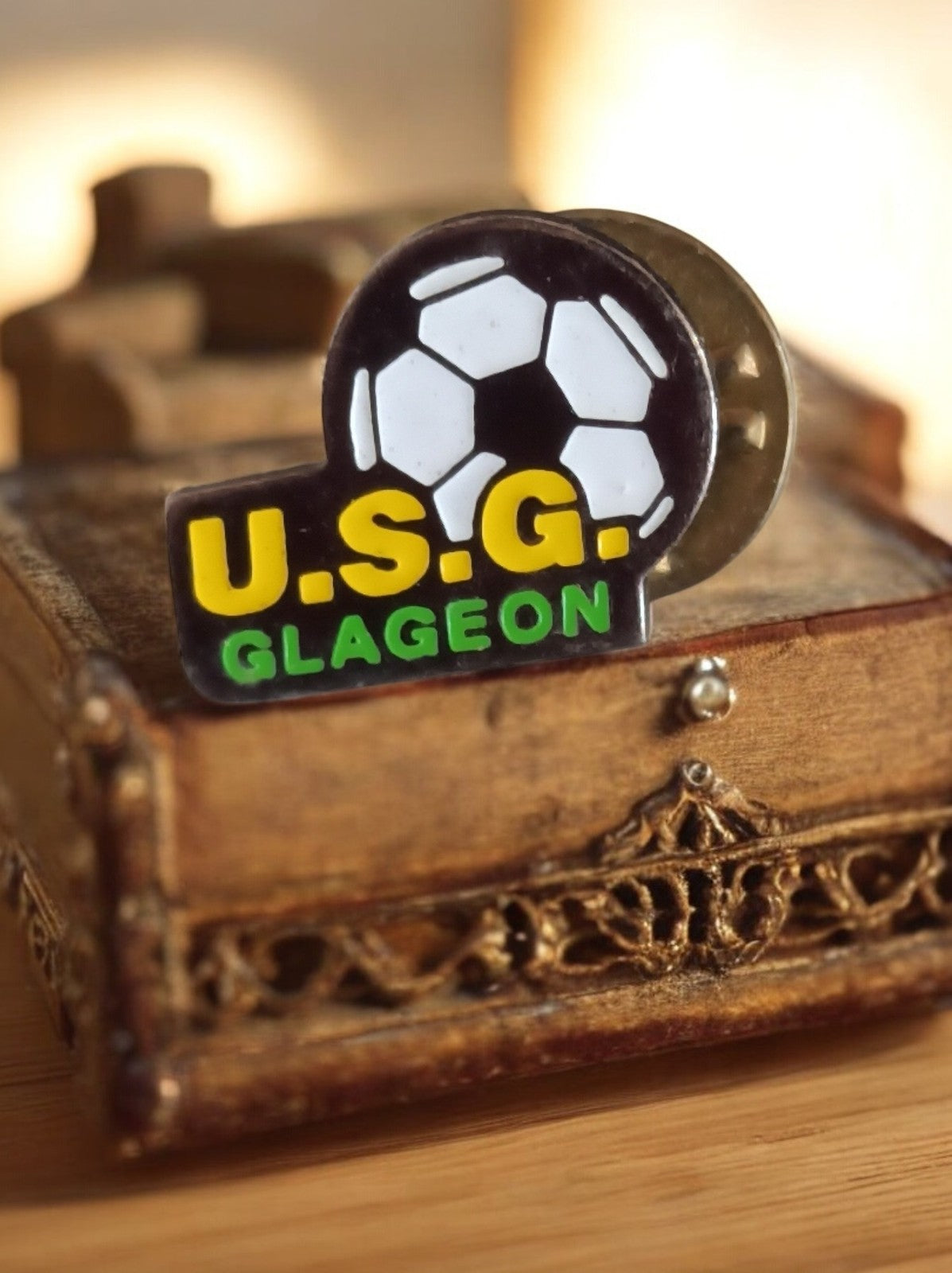 Pin's vintage football USG Glageon badge ancien club soccer