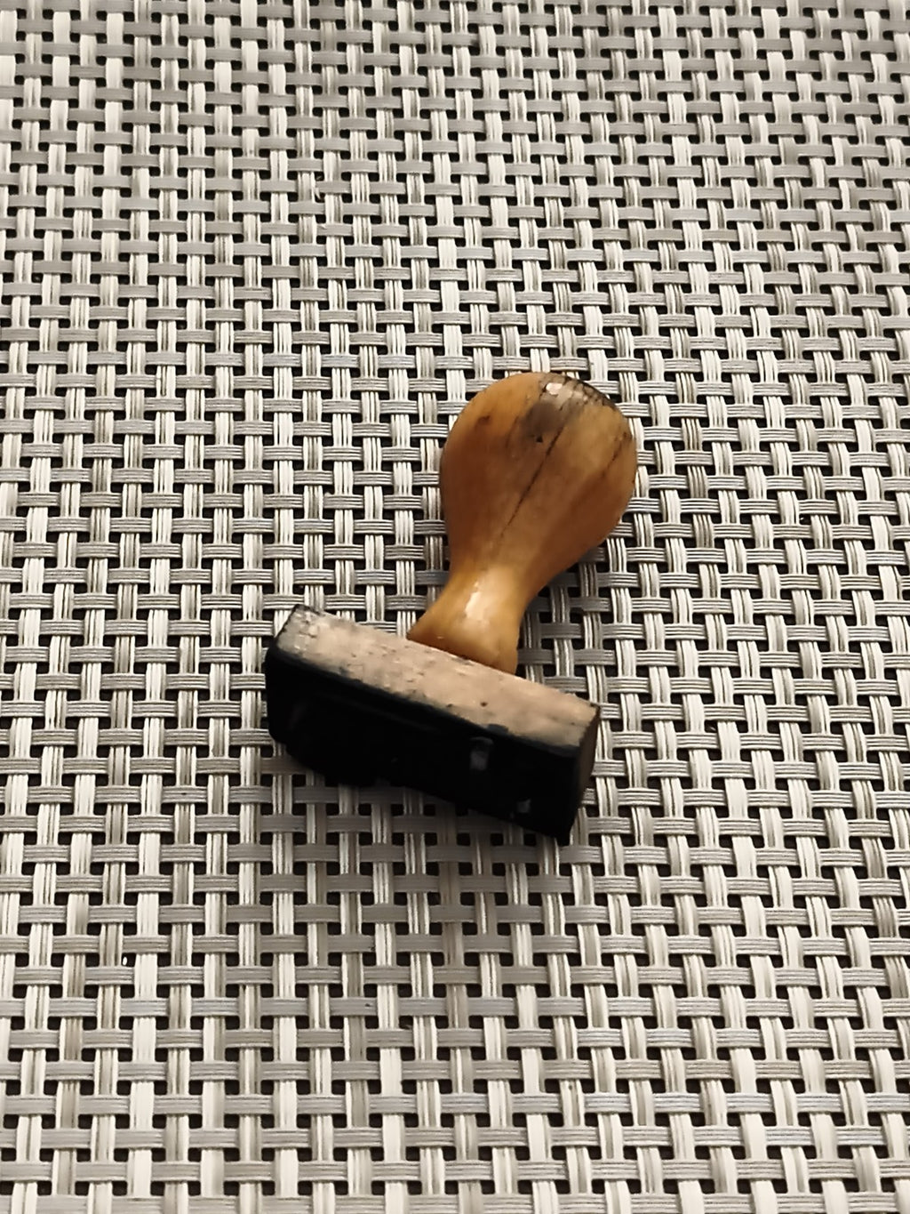 Tampon ancien poignée tourné aspect bois brun cachet vintage administratif