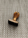 Tampon ancien poignée tourné aspect bois brun cachet vintage administratif