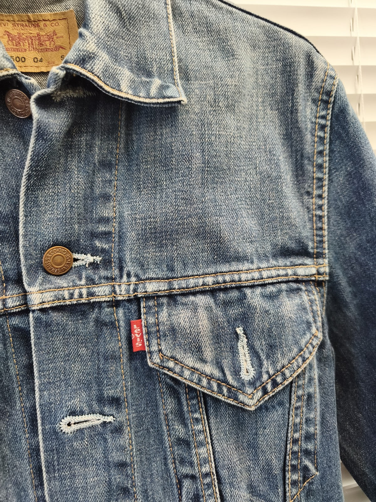Blouson vintage homme Levi's en jean taille S, veste ancienne rétro collection