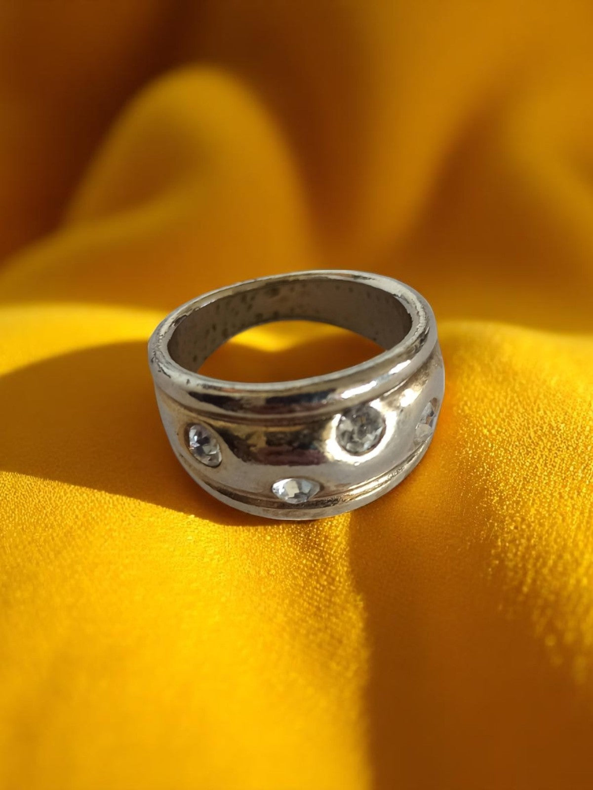 Bague Vintage Fantaisie Taille 57 Argentée Large Strass Rétro Années 90