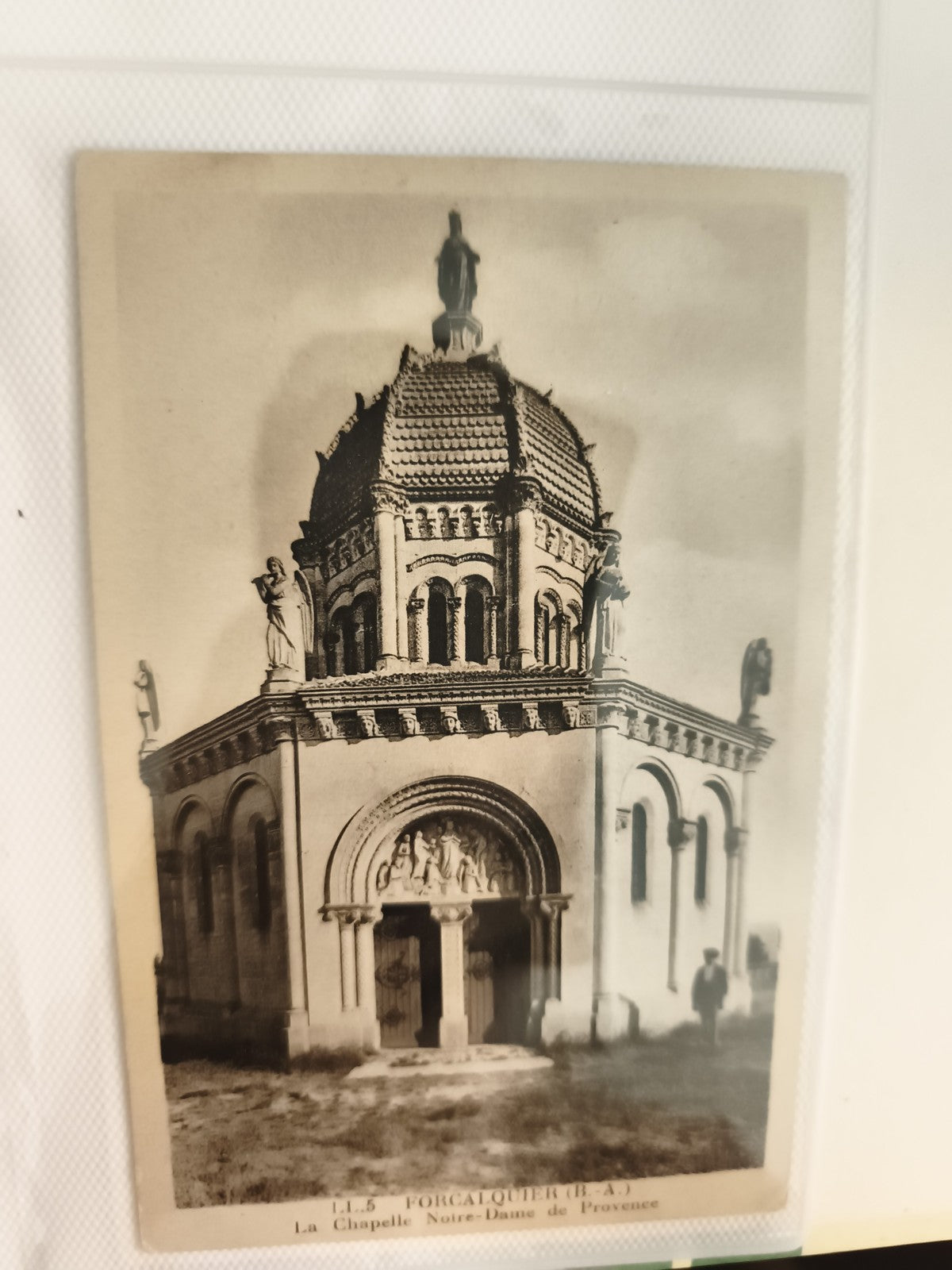Carte postale ancienne Forcalquier LL.5 chapelle Notre-Dame de Provence CPA vint