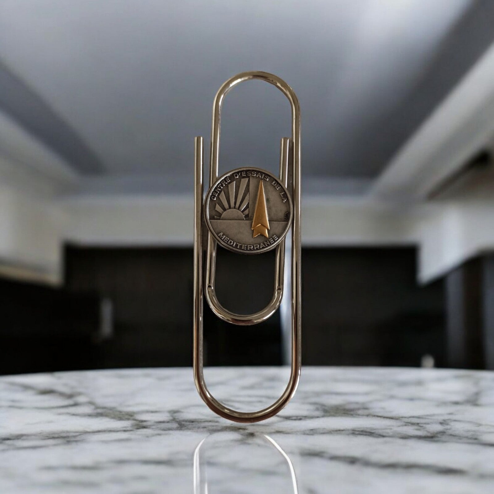 Trombone 15 cm Ministère Défense avec médaillon Centre d?Essai Méditerranée