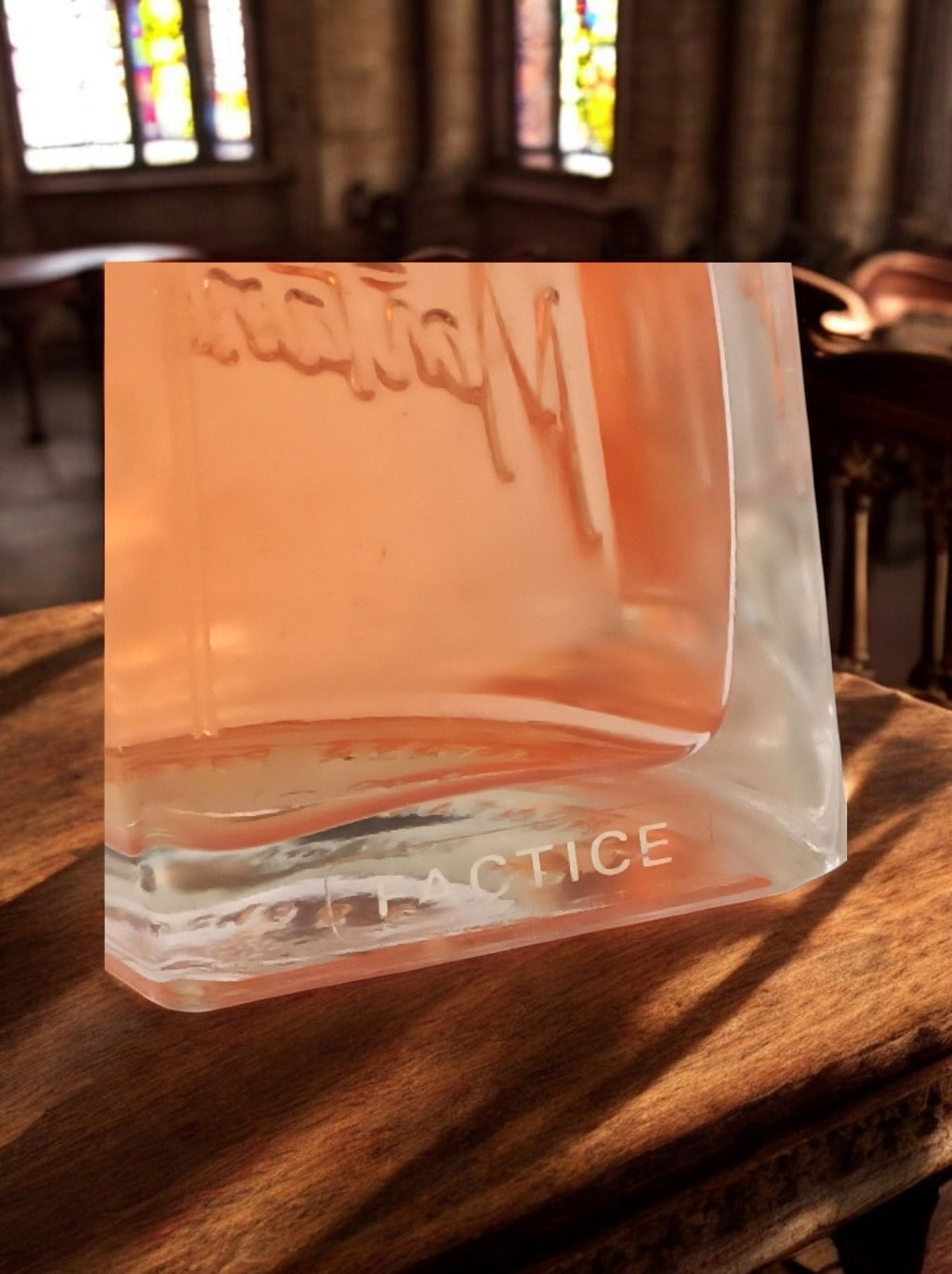 Flacon factice parfum Montana Eau Cuivrée vintage cuivre suggestion Claude Monta