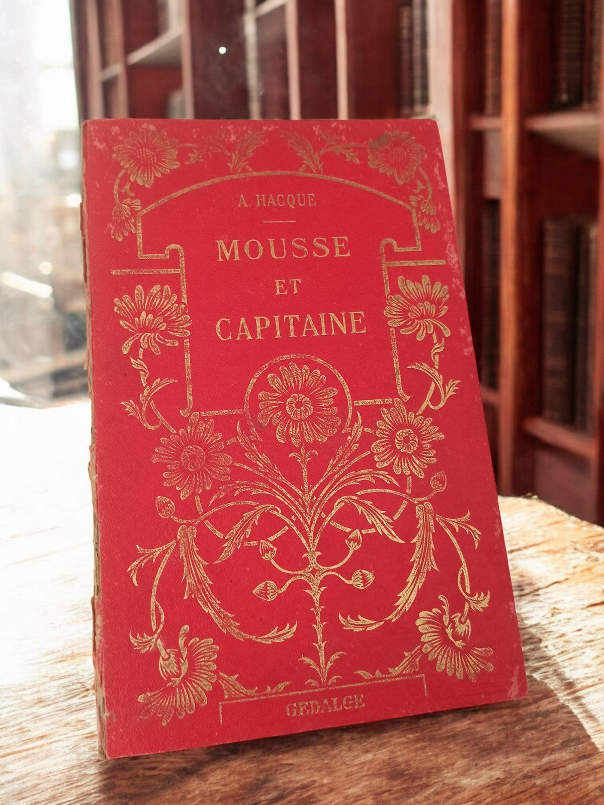 Livre ancien Mousse et Capitaine A. Hacque reliure rouge or Gedalge vintage