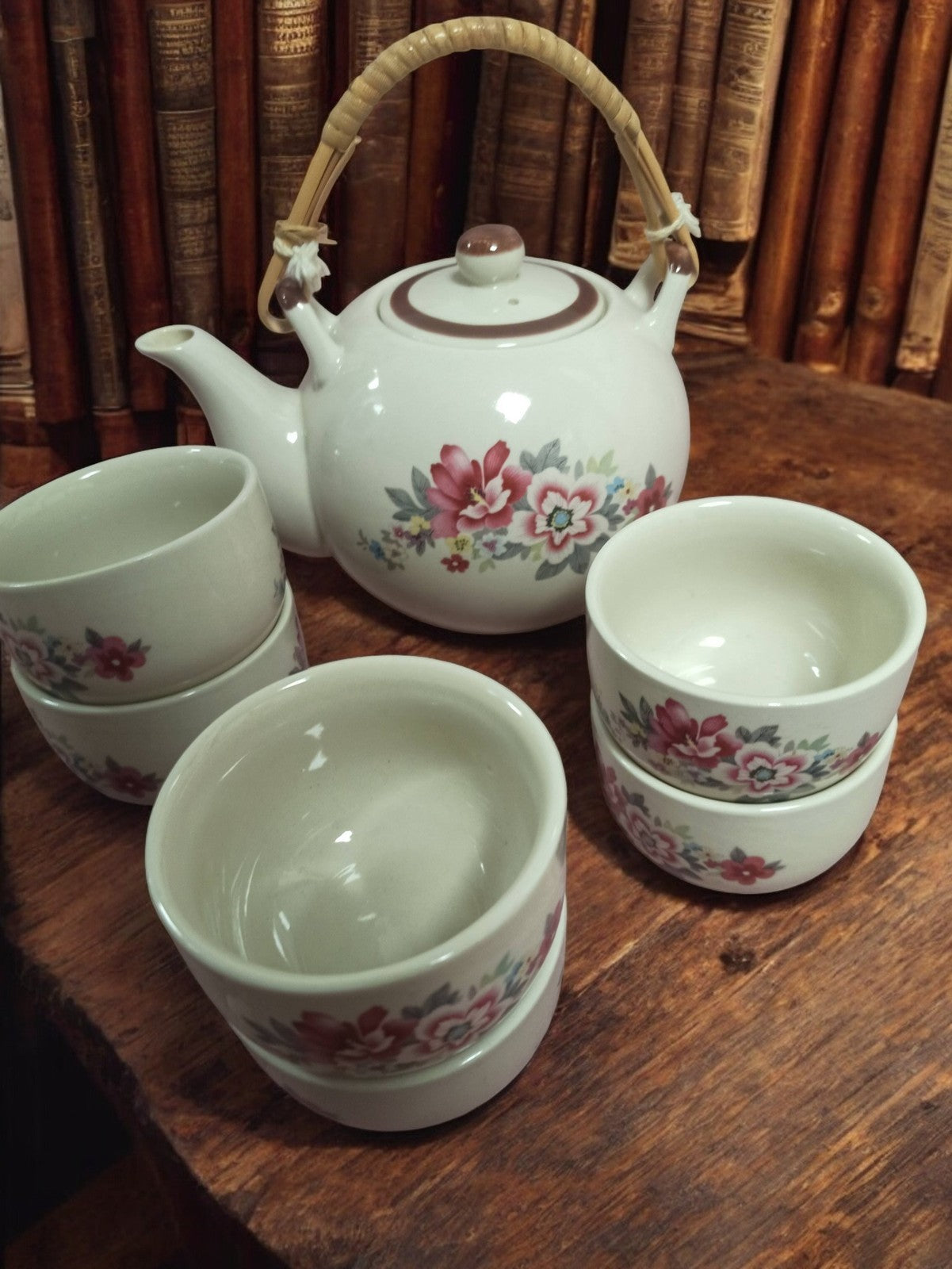 Service à thé vintage fleuri poignée bambou rétro ancien vaisselle