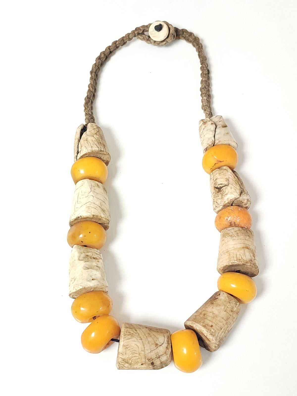 Collier perles ambre tibétain bakélite butterscotch et os 257g bijou artisanal
