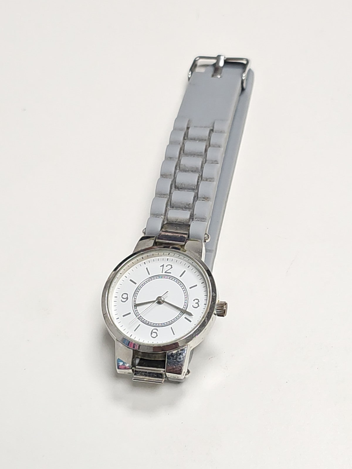Élégante montre pour femme, accessoire mode, montre-bracelet classique occasion