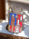 Insigne blason ancien émaillé ville couronne héraldique vintage écusson métal