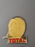 Pin's ancien rétro Total, badge publicitaire vintage collection automobilia