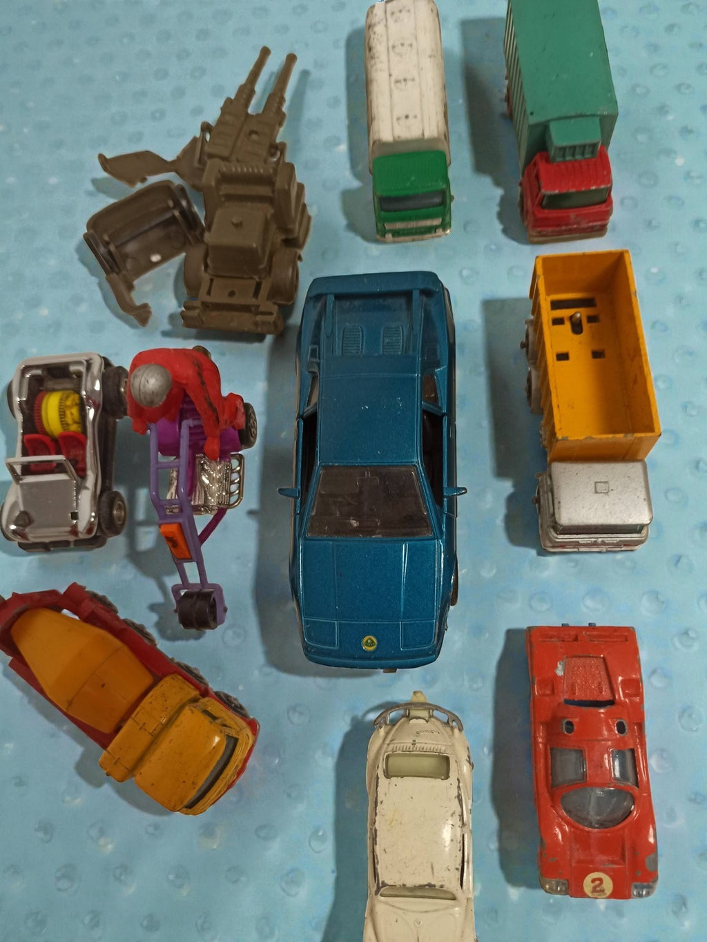 Lot figurines voitures anciennes vintage rétro ? jouets collection occasion