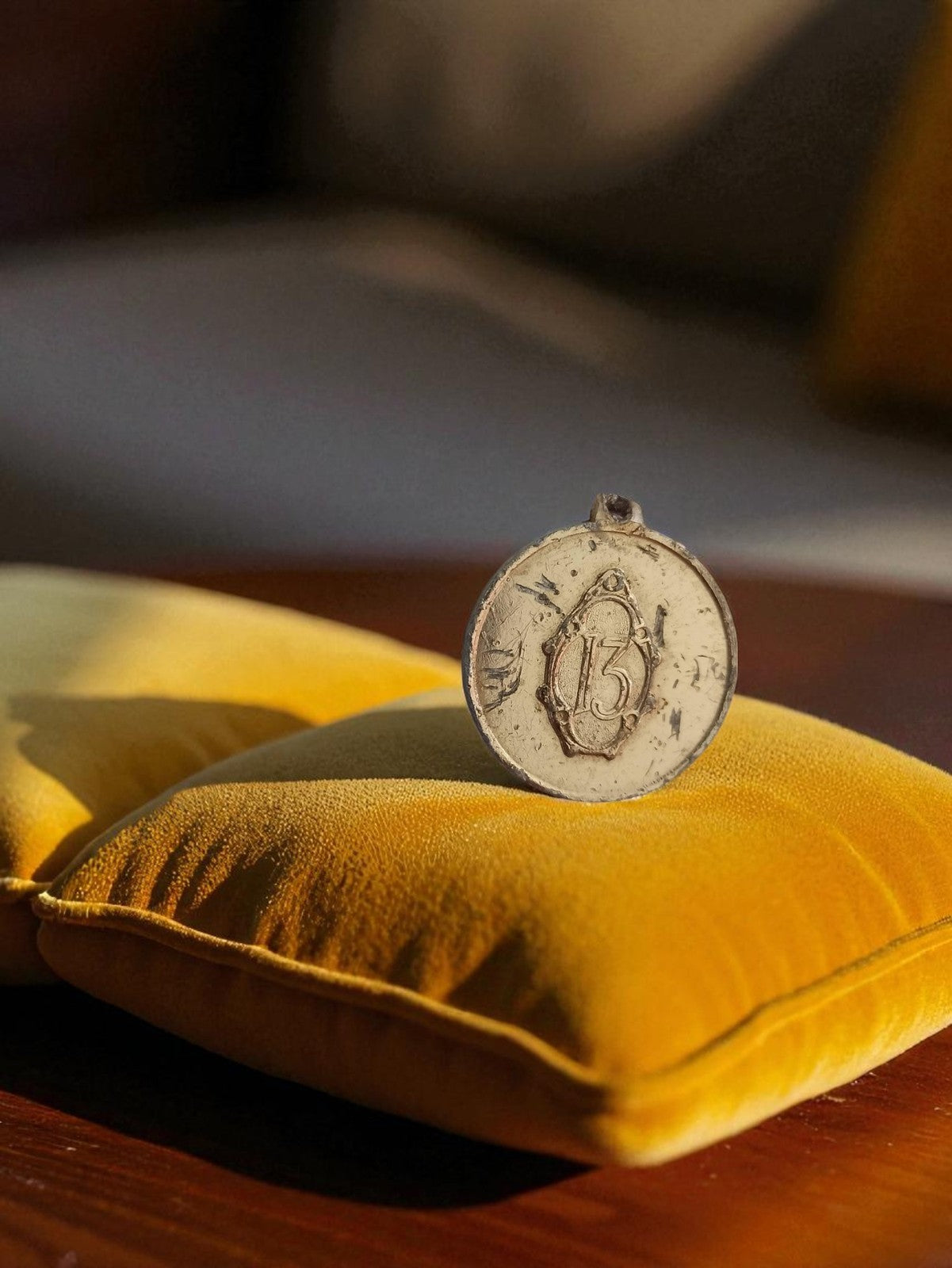 Médaille ancienne n°13 à identifier – objet vintage rétro collection