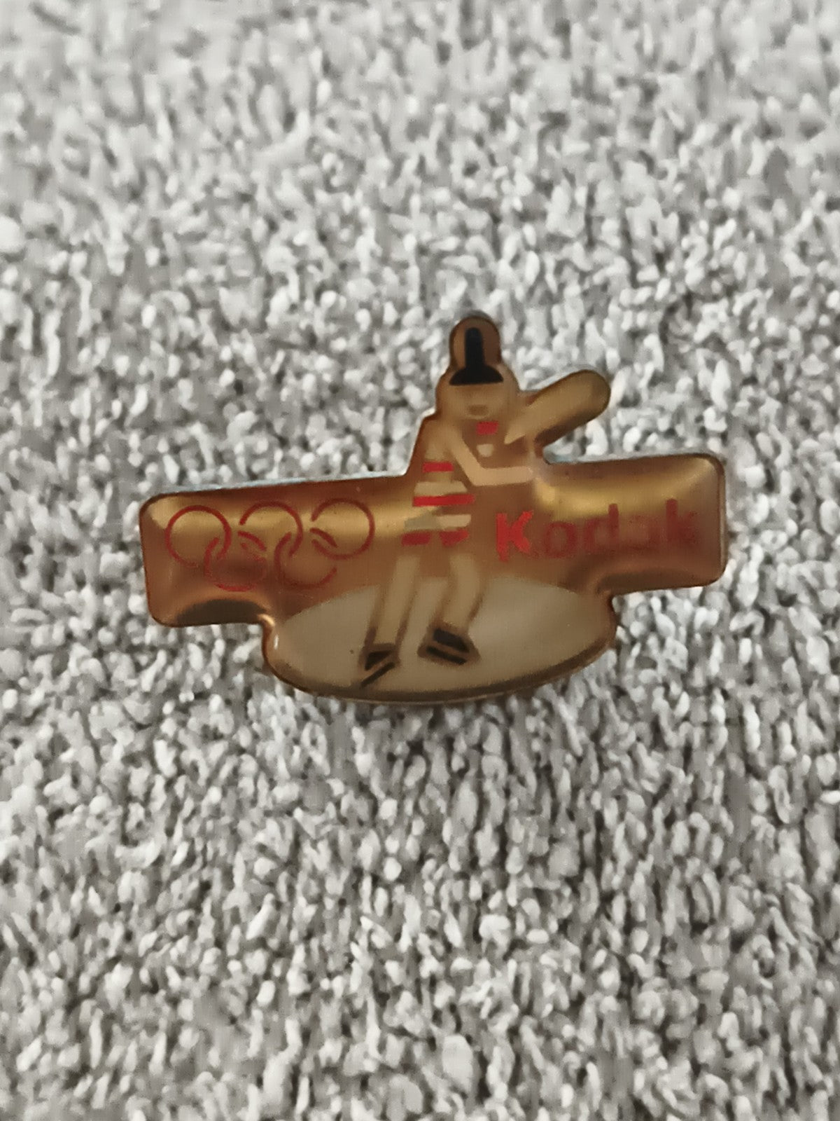 Pin's vintage Kodak Jeux Olympiques logo sportif badge ancien (Ref 10)
