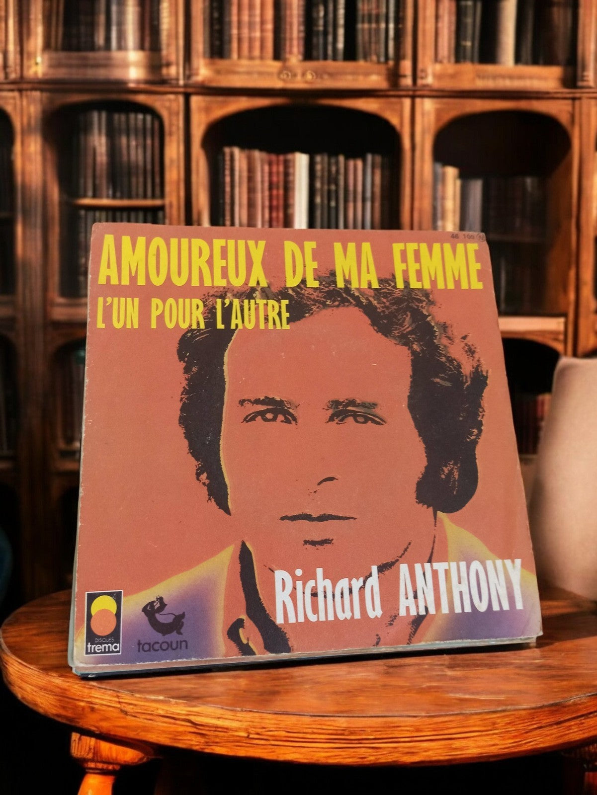Disque vinyle 45 tours Richard Anthony vintage pochette Amoureux de ma femme