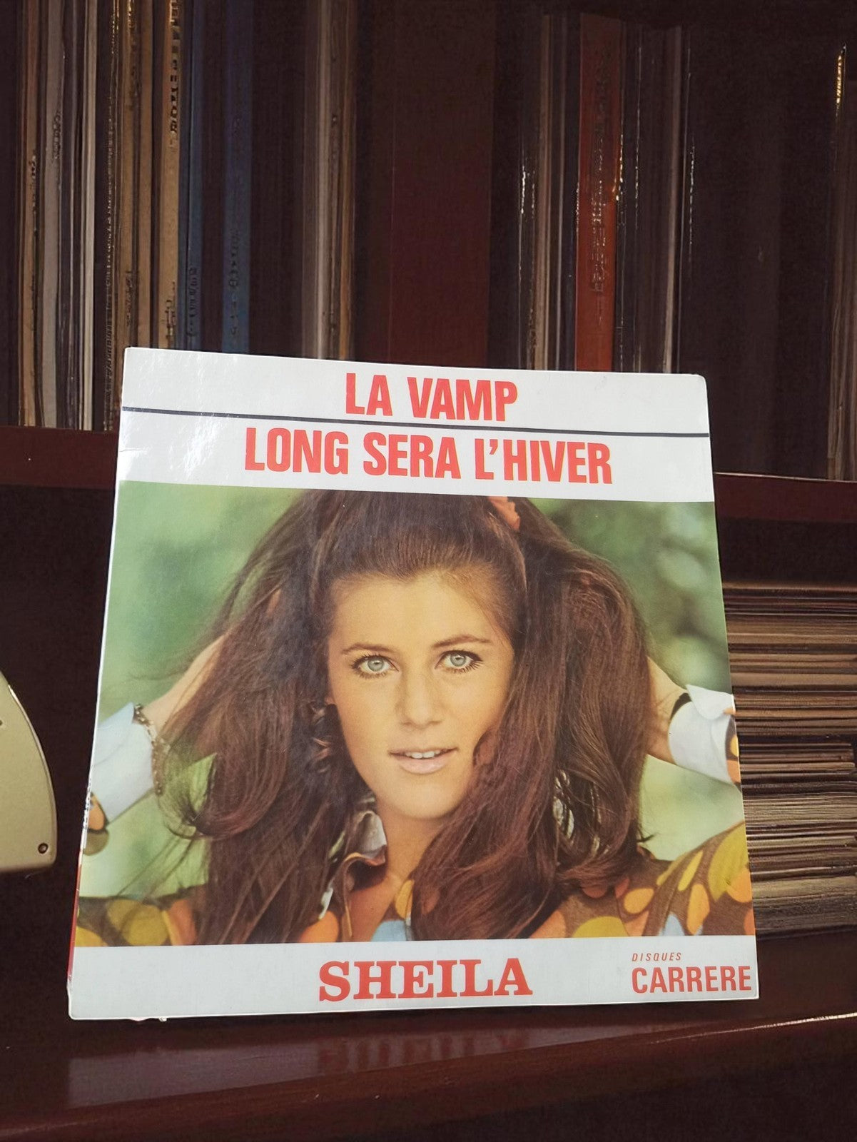 Disque vinyle 45 tours Sheila La Vamp Long sera l’hiver vintage Carrere rétro