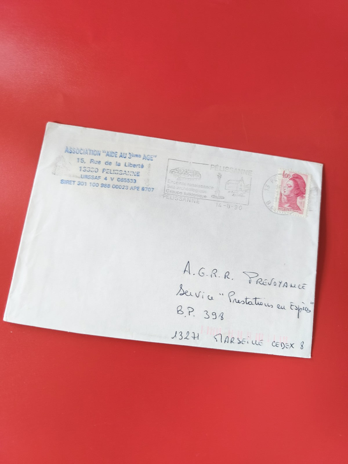 Enveloppe philatélie oblitérée Marianne rouge avec cachet Pélissanne
