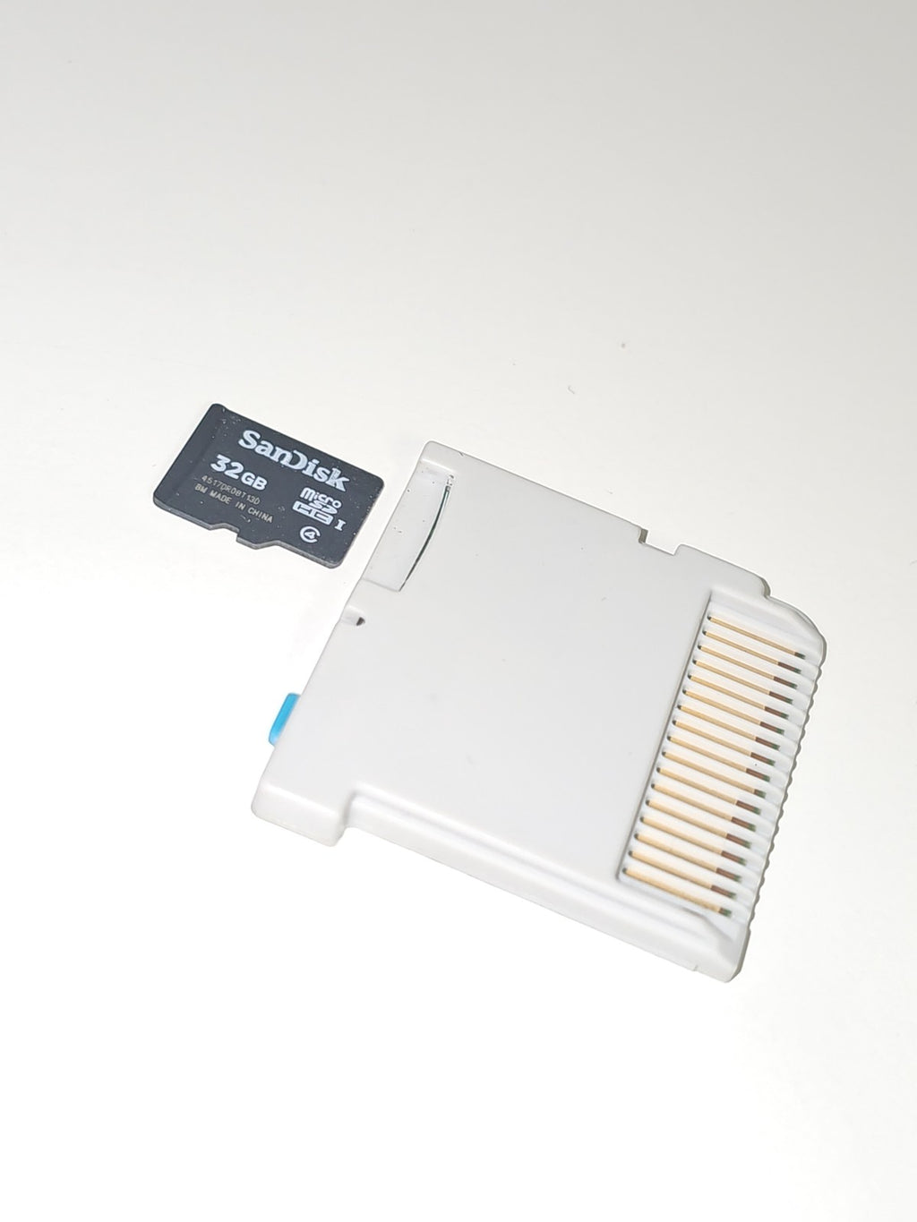 Console rétro Nintendo 3DS rare avec Sky3DS et carte mémoire, ancien modèle