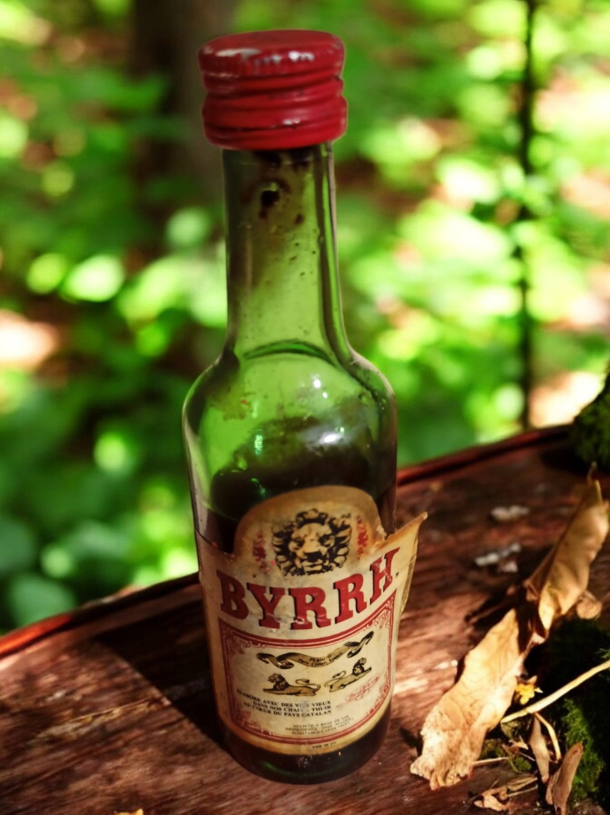 Bouteille mignonette BYRRH ancienne, étiquette vintage, rare alcool apéritif