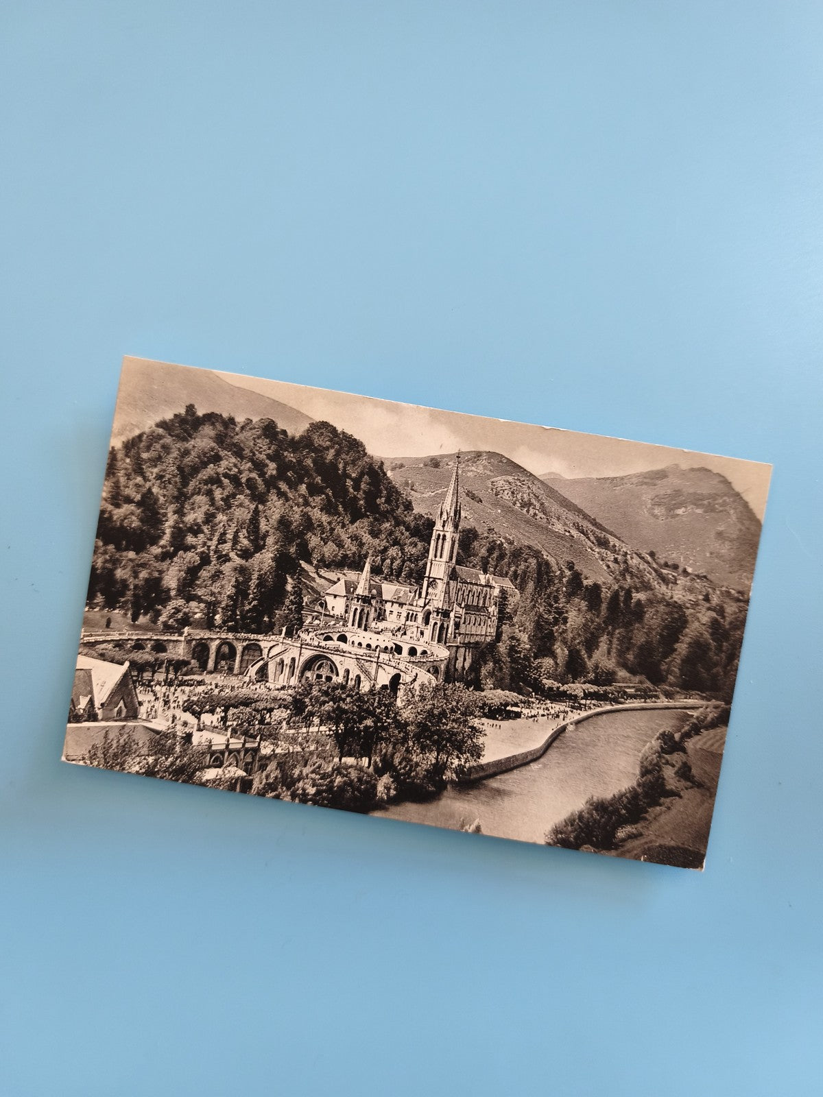 Carte postale ancienne vintage de Lourdes, collection rétro France, souvenir rel