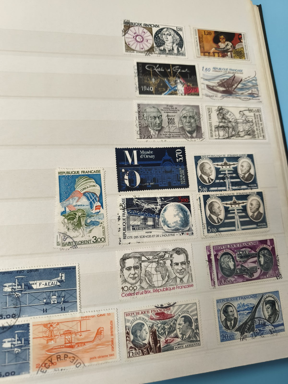Lot anciens timbres oblitérés France aviation personnages thématiques collection