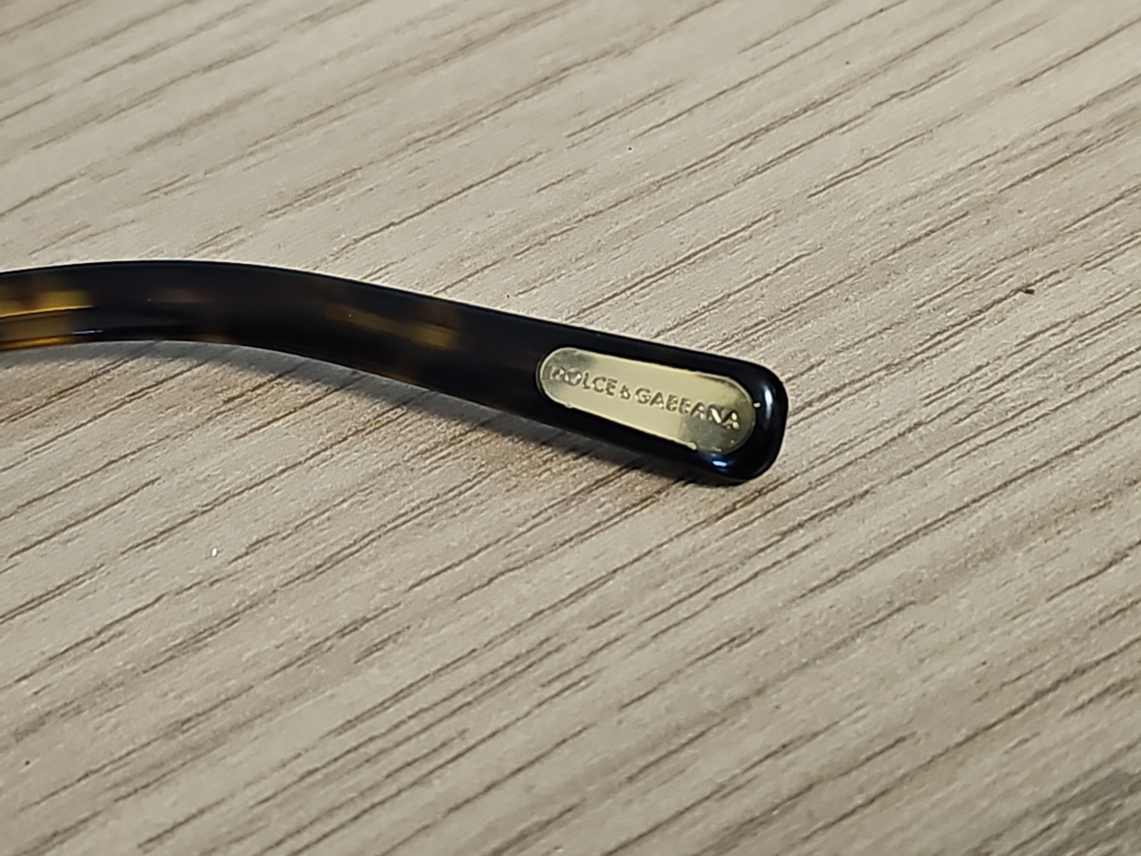 Lunettes de soleil rétro Dolce & Gabbana DG4141 502/13 avec étui noir collector