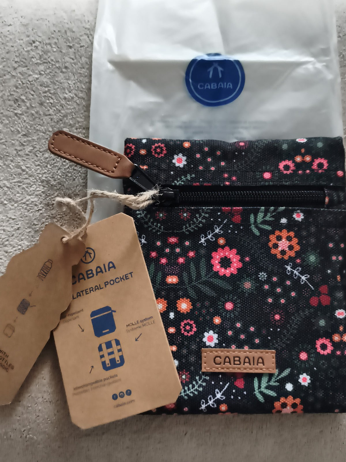 Pochette latérale Cabaia fleurs multicolores 15 cm accessoire sac