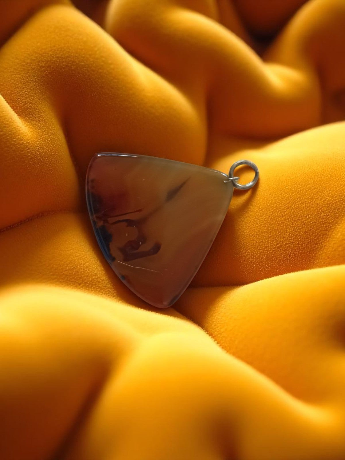 Pendentif vintage agate naturelle, bijou ancien pierre brute, tranche triangulai