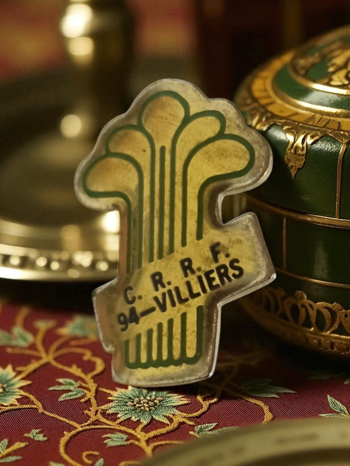Pin's publicitaire ancien CRRF 94 Villiers rétro années 90 vintage