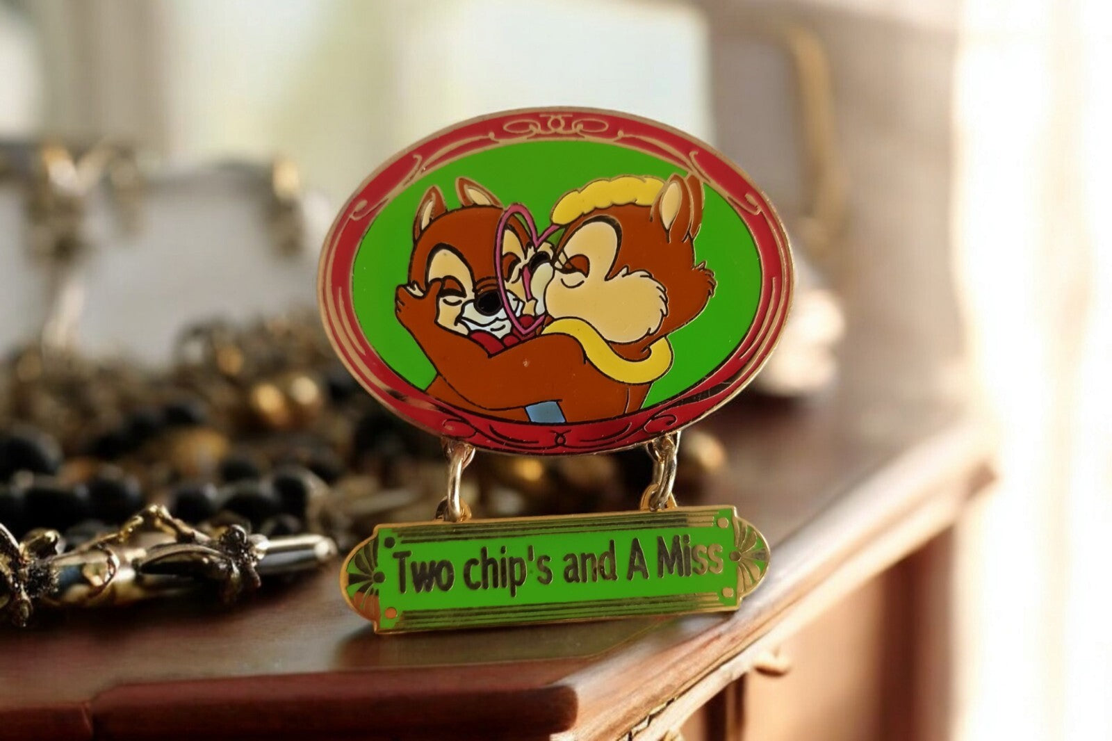 Pin's Tokyo Disneyland Chip & Dale Two Chip's And A Miss Disney