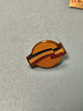 Pin's vintage France rond émaillé jaune rouge noir design graphique rétro