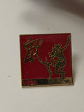 Pin's rétro ancien Vega pour collectionneur, badge vintage objet publicitaire