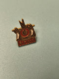 Vintage pin's Charthi émaillé rouge doré, badge ancien collection (Ref 18)