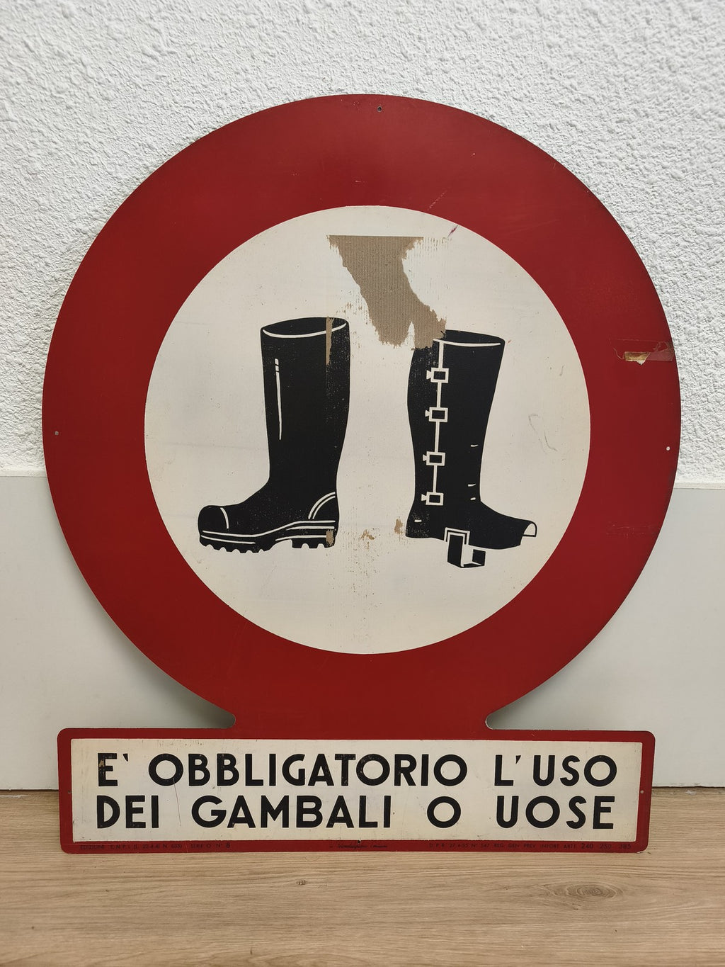 Grand panneau métal italien E.N.P.I., D.P.R. 1955, bottes sécurité