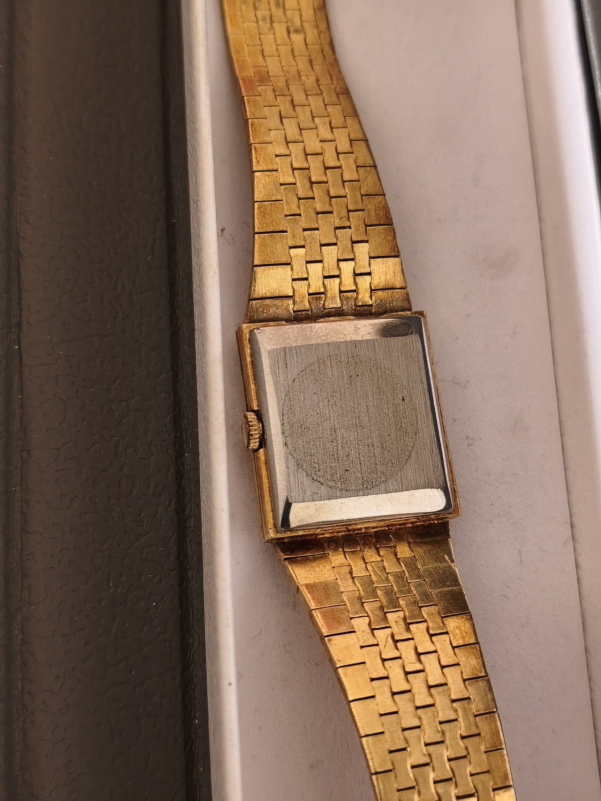 Montre femme vintage Edma mécanique ancienne, plaque or 18k, élégance rétro