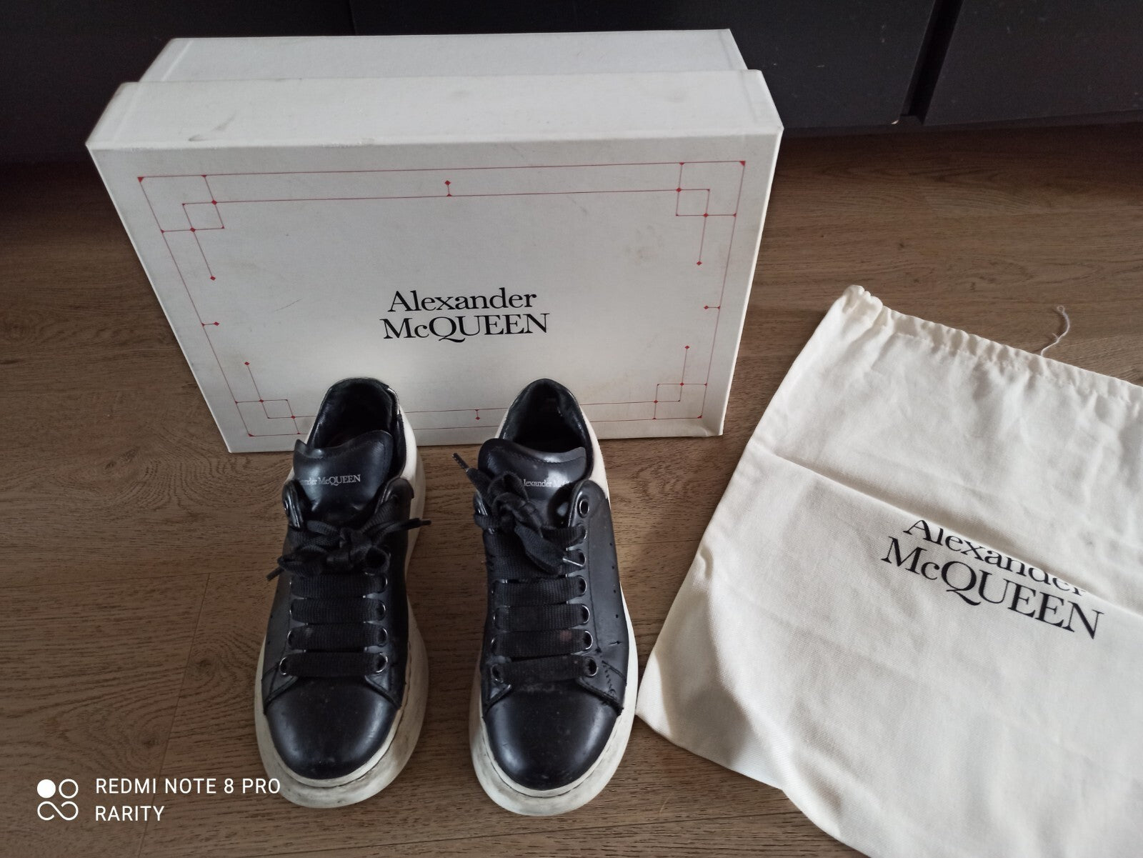 Baskets Alexander McQueen noires Femme 35 avec boîte et dust bag