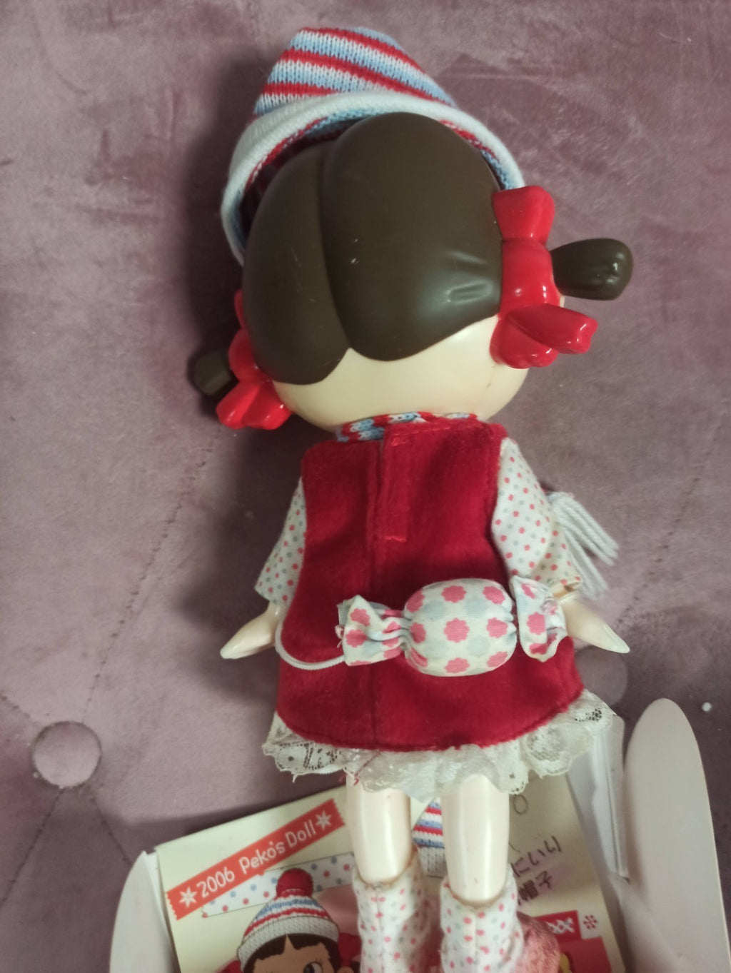 Poupée Peko-Chan 2006 vintage, soft vinyl, tenue hiver, Fujiya, figurine japonai