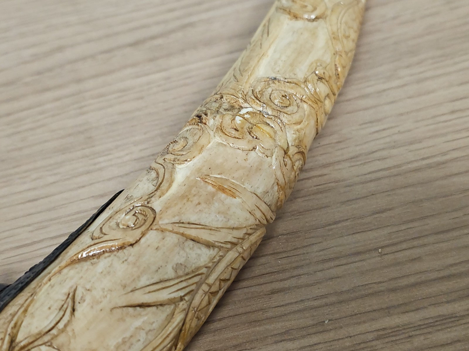 Grande pipe artisanale en os véritable pour fumeur, décoration ou usage quotidie