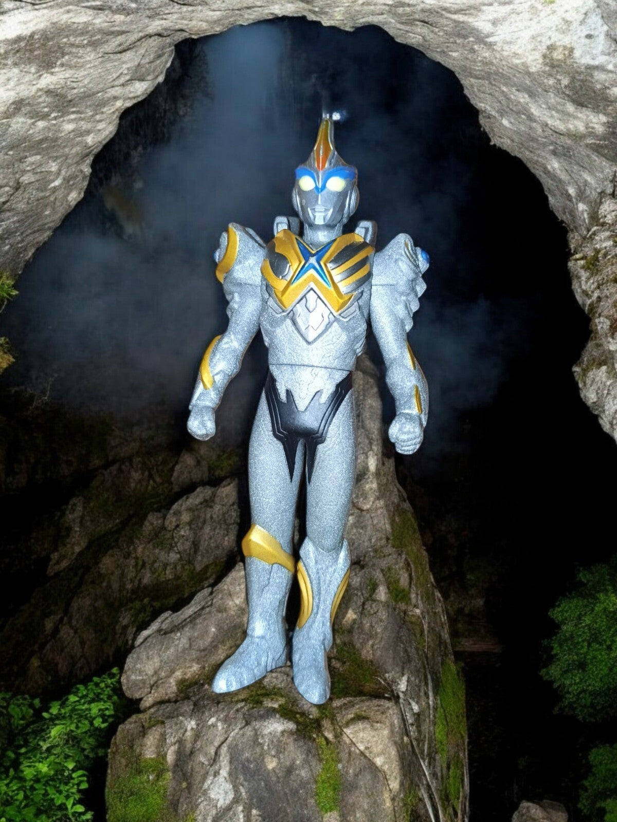 Figurine Ultraman Exceed X Bandai PVC gris or Ultra Hero X Beta Spark