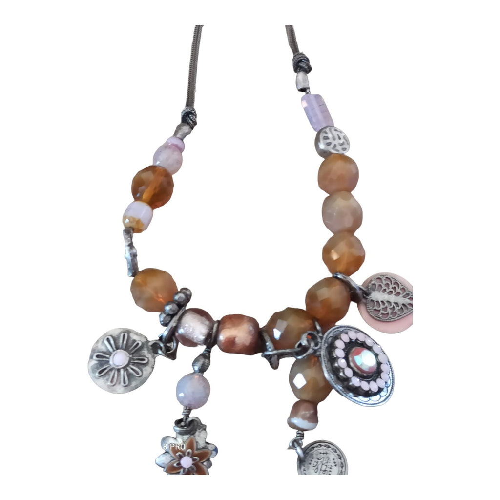 Collier Vintage Oriental Marocain, Perles Ambrées et Pendentifs Argentés, Unique