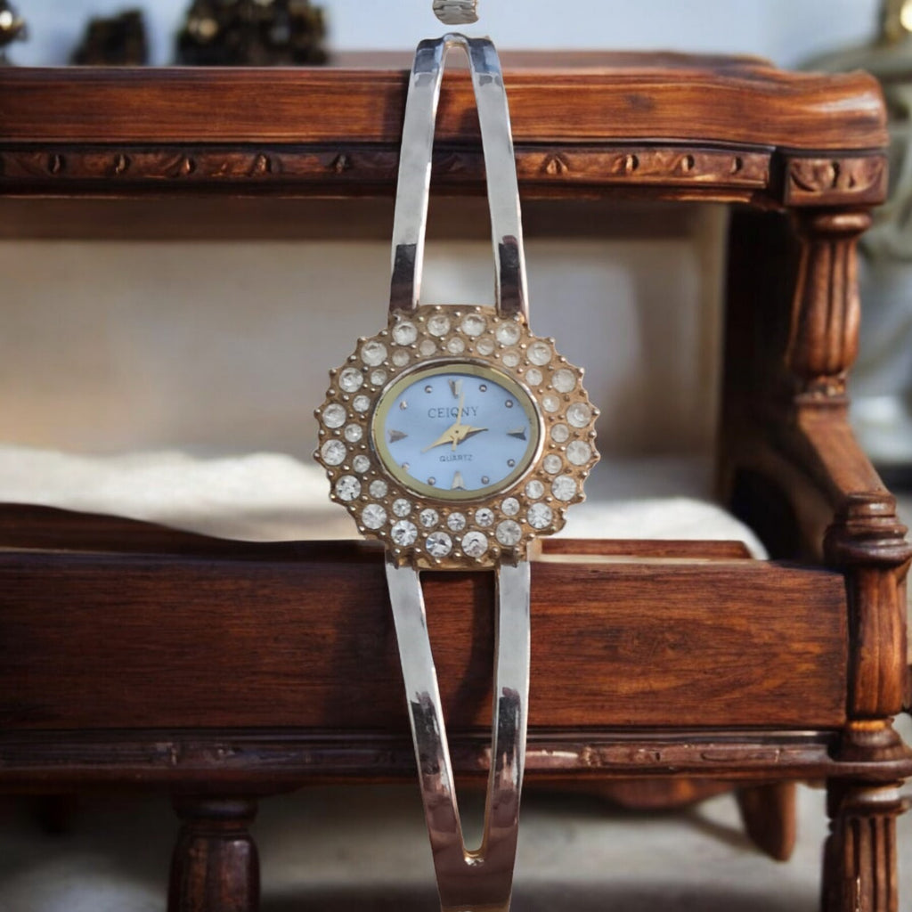 Montre vintage Ceiqny suisse, bracelet rigide doré, cadran strass élégant