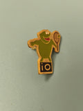 Pin's vintage io tennis grenouille verte émaillée collection sport rétro