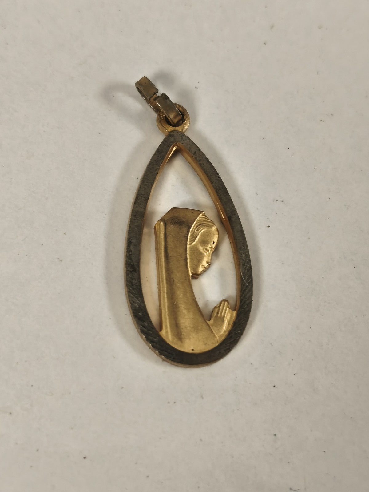 Petite médaille religieuse catholique vintage ancienne, objet de piété collectio