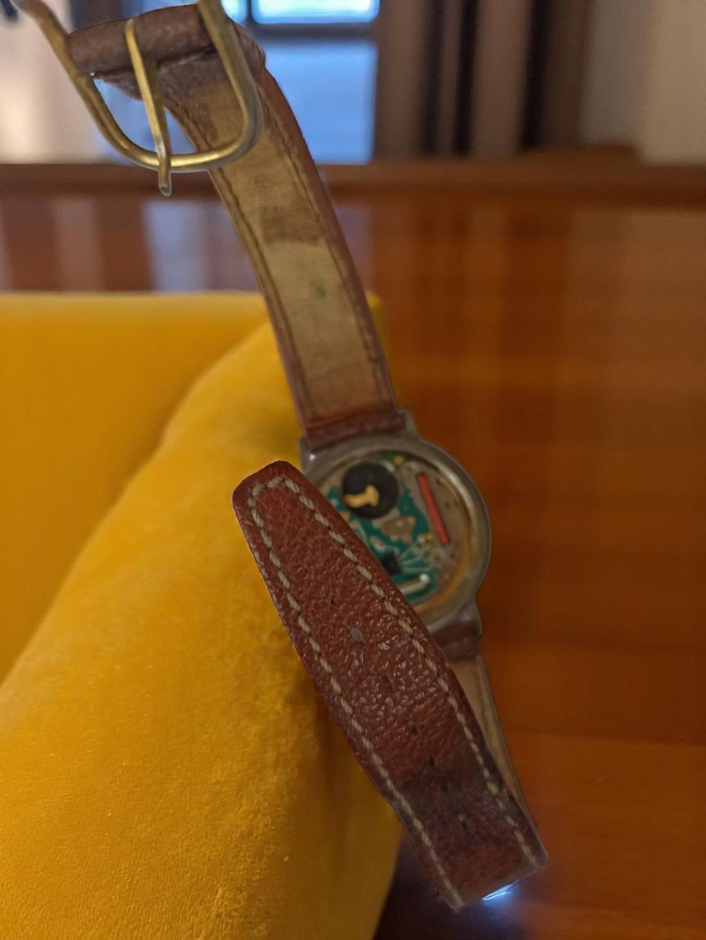 Montre vintage Louis Pion quartz mixte cadran blanc bracelet marron