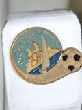 Pin's vintage Olympique de Marseille OM Champion de France badge football ancien