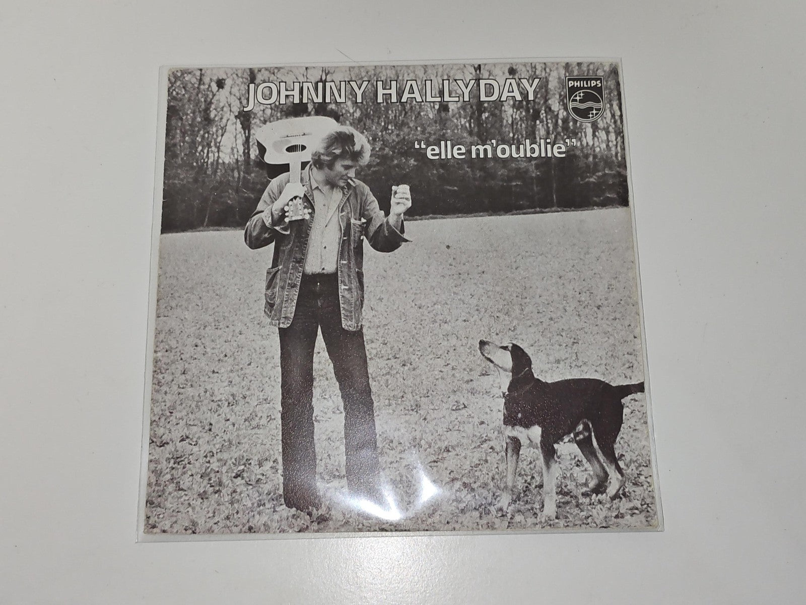 Vintage 45 tours ancien disque vinyle Johnny Hallyday très bon état collection