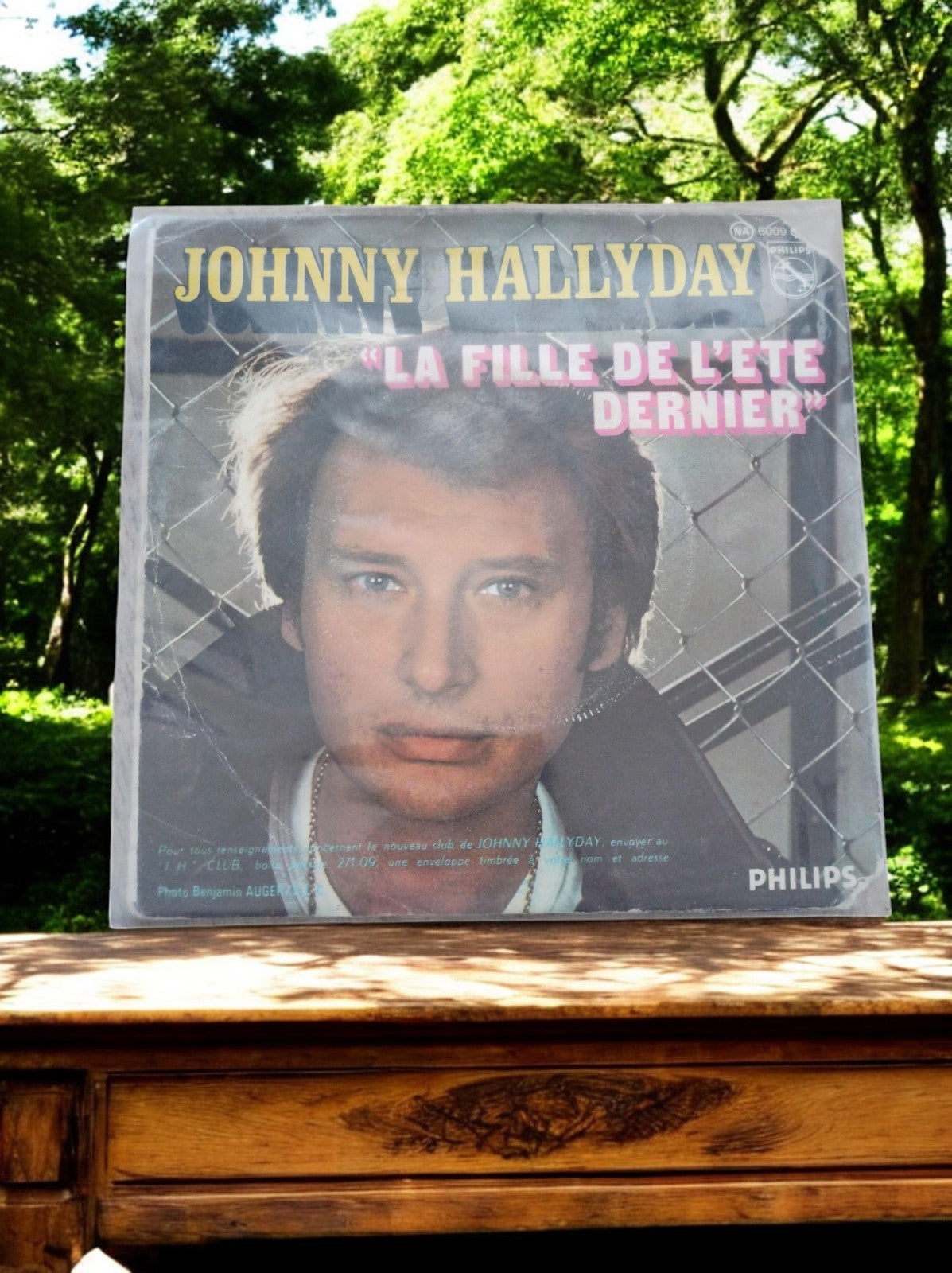Vinyle 45 tours Johnny Hallyday Philips "La Fille de l'Été Dernier" pochette