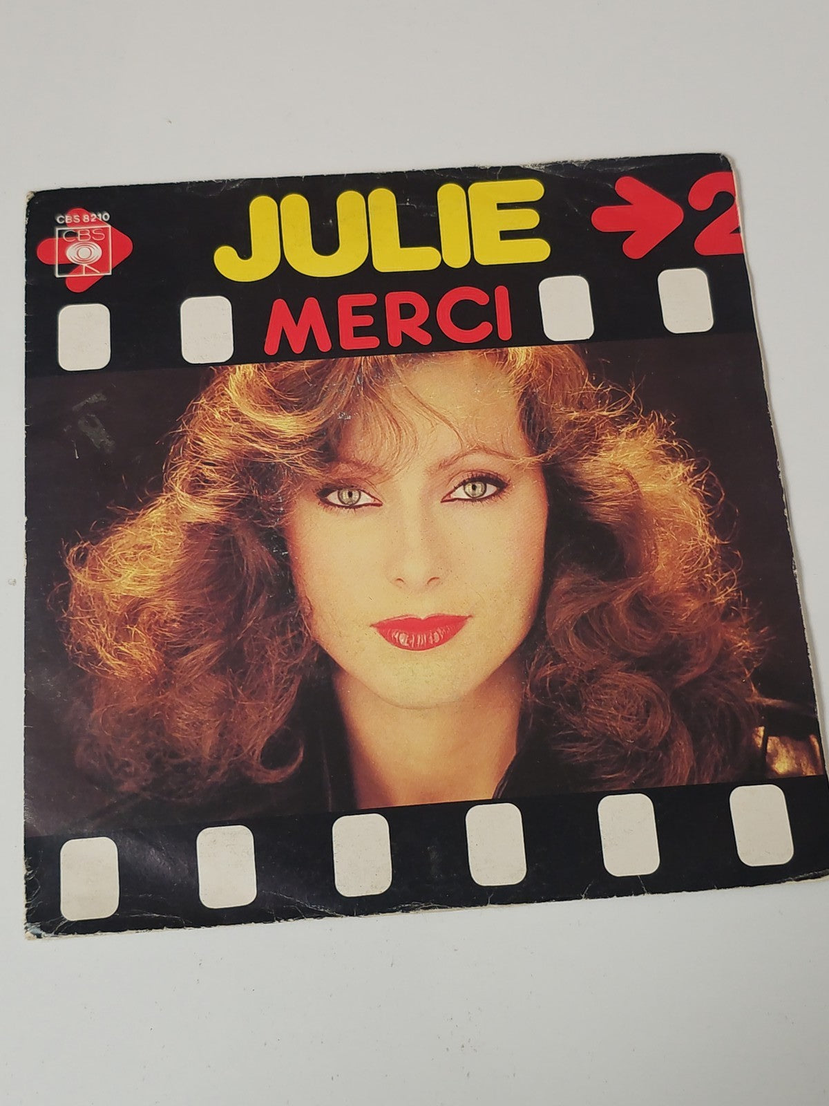 Vintage disque vinyle 45 tours Julie Merci ancien single rétro collection musiqu