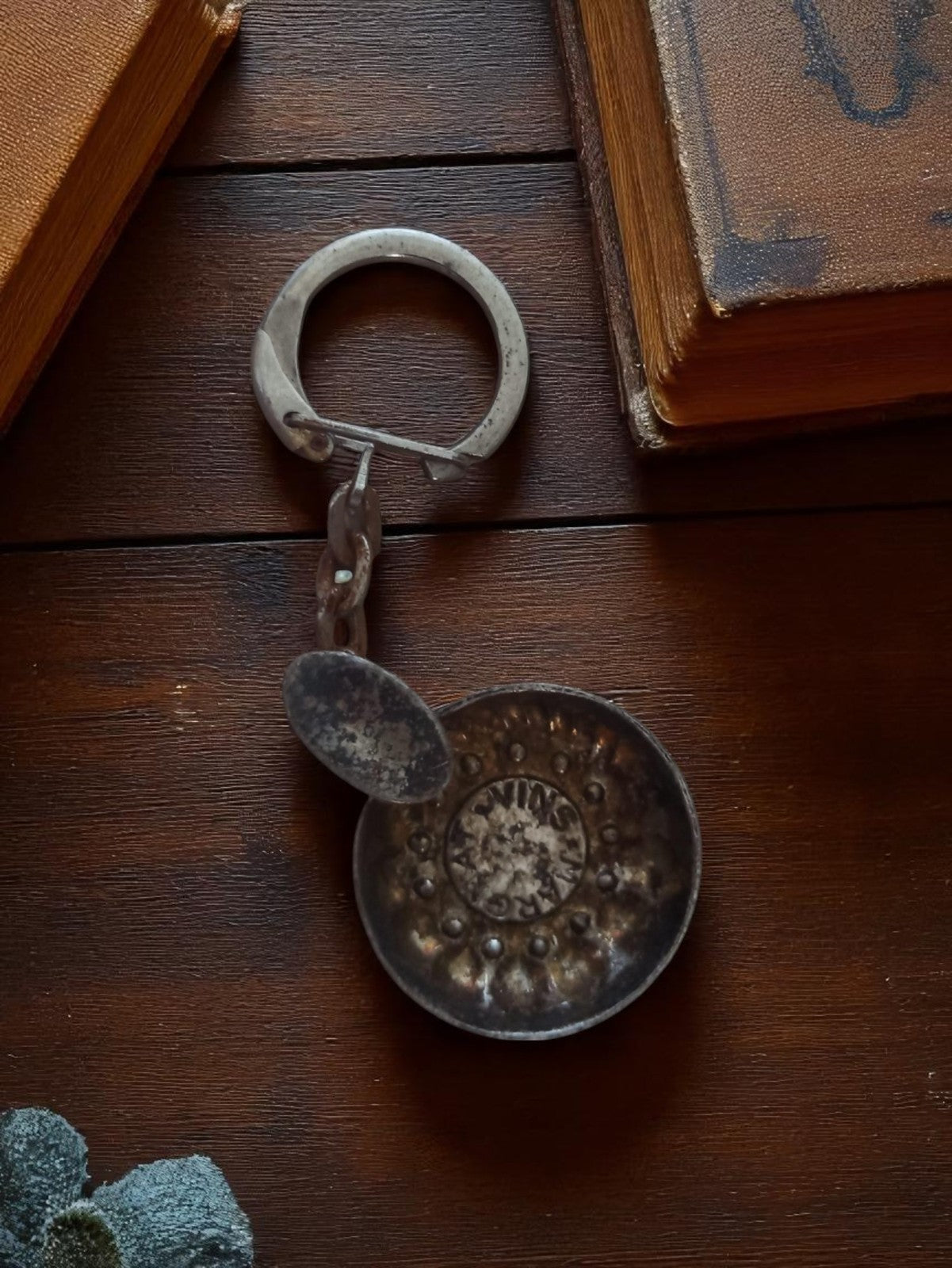 Porte-clés tastevin publicitaire vintage métal, AVIN S FRANCE, accessoire vin